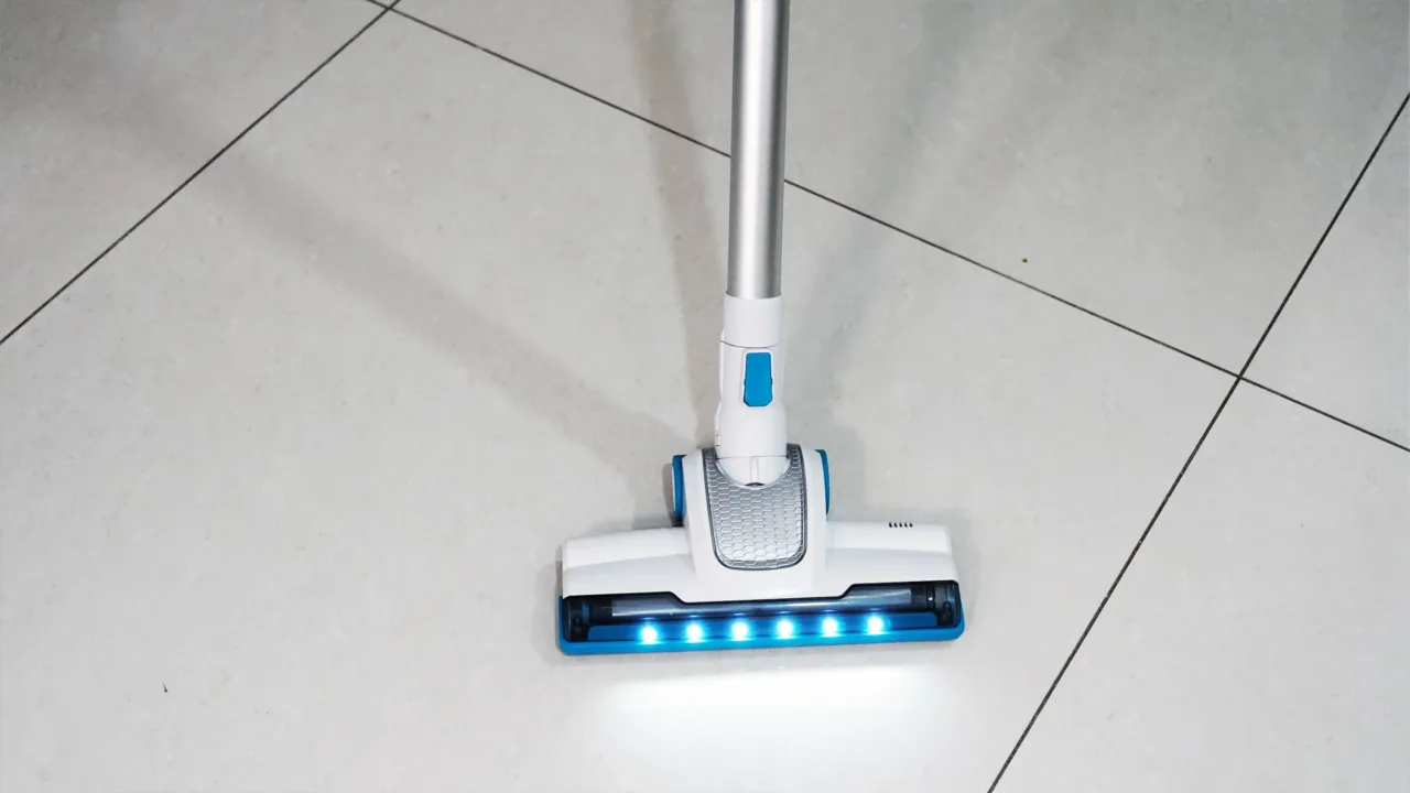 Kent Zoom Vacuum Cleaner lights